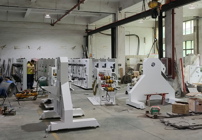 星空手机注册生产车间（三）